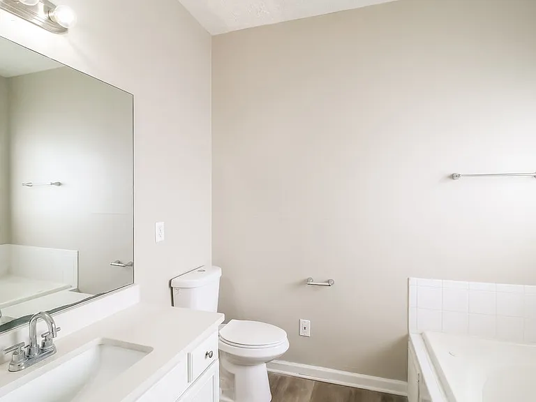 7567 Winderemere Park — Photo 14