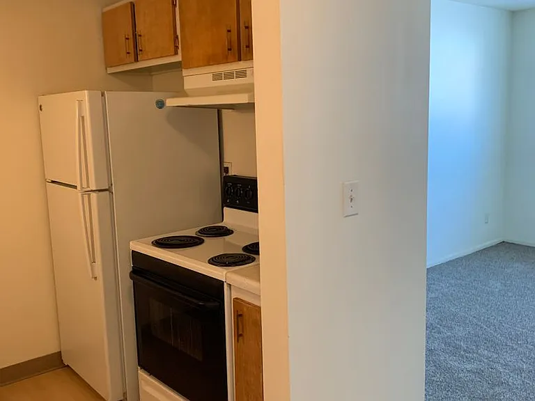 College Park Apartments — Photo 67