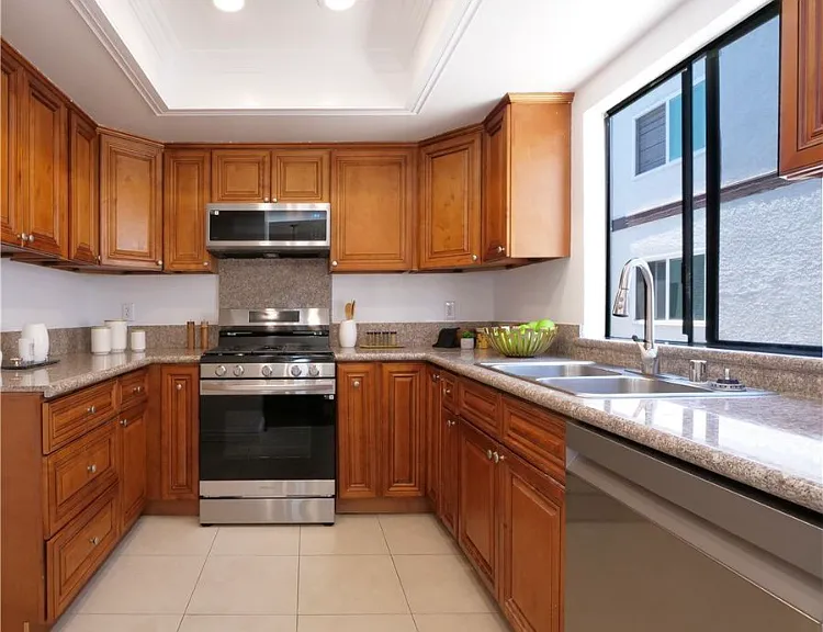 315 S Chandler Ave #B — Photo 5