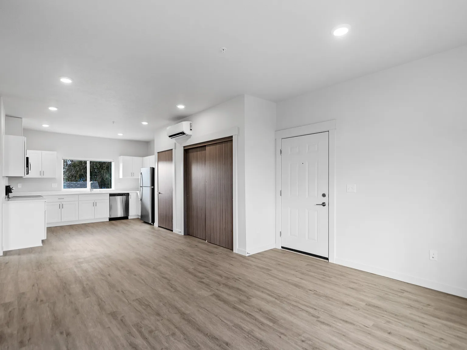 Mallon Apartments — Photo 2