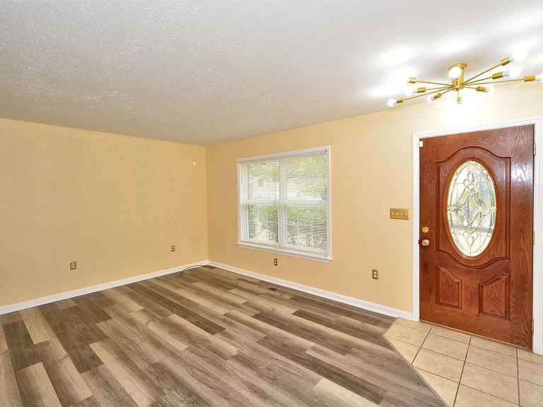 17211721 Maralyn Dr — Photo 5