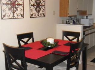 40 Cemetery Rdg APT 43, Fort Thomas, KY 41075