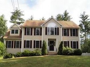 9 Burns Rd, Pelham, NH 03076