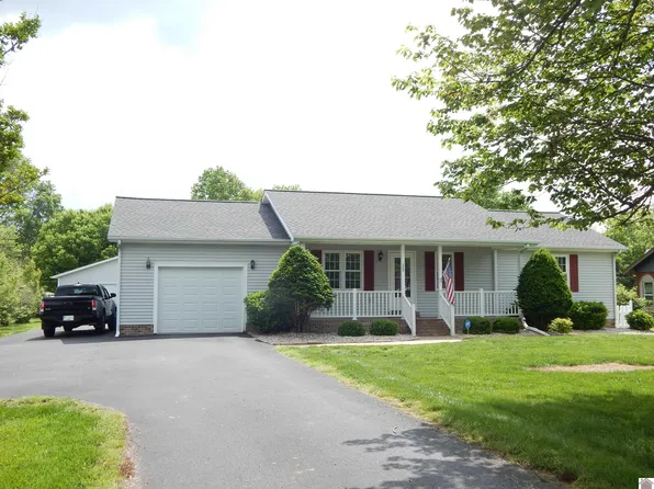 222 Ash St, Benton, KY 42025