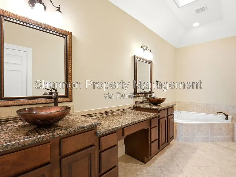 5642 Petty St #A — Photo 22