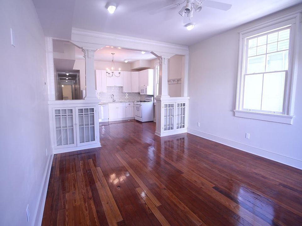 Living to dinning room
