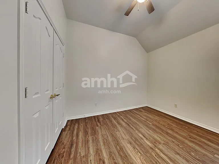 6308 Fall River Dr — Photo 14