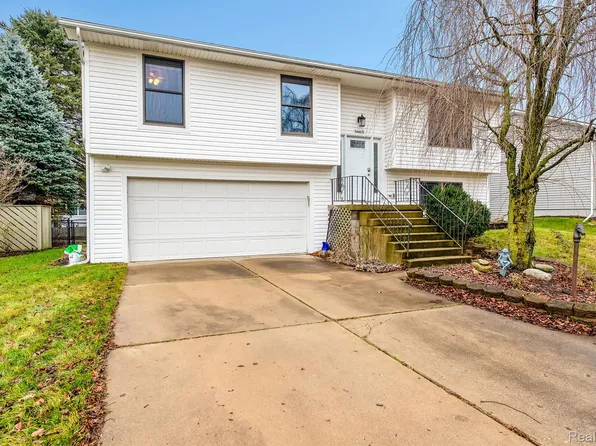 5663 Winslow Ct, Ypsilanti, MI 48197