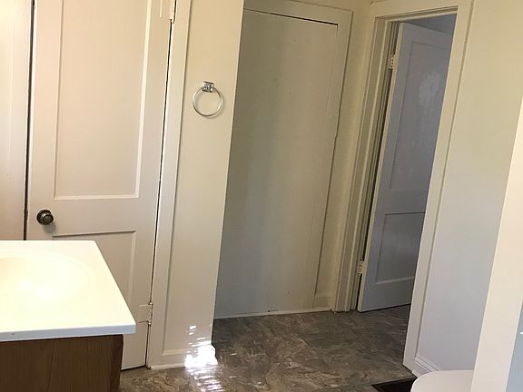 5th image of 117 E 15th St #1