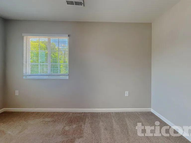 3007 Stauton Dr — Photo 10