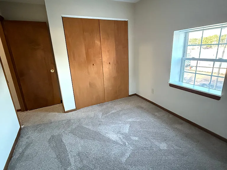210 S Walnut St #202 — Photo 4