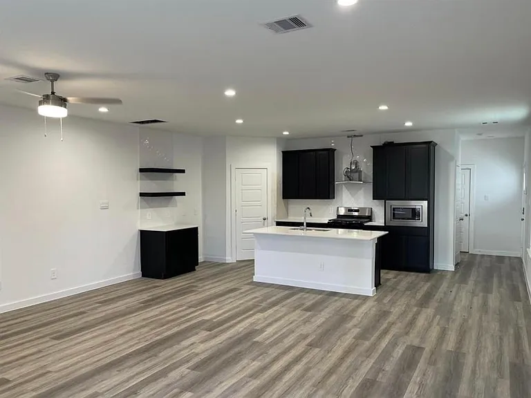 12323 Brandenburg Gate Dr — Photo 2