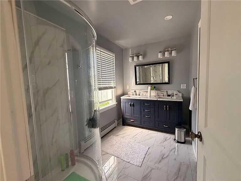 25 Marsh St — Photo 14