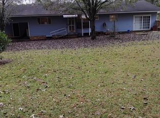 218 5th St, Union, MS 39365