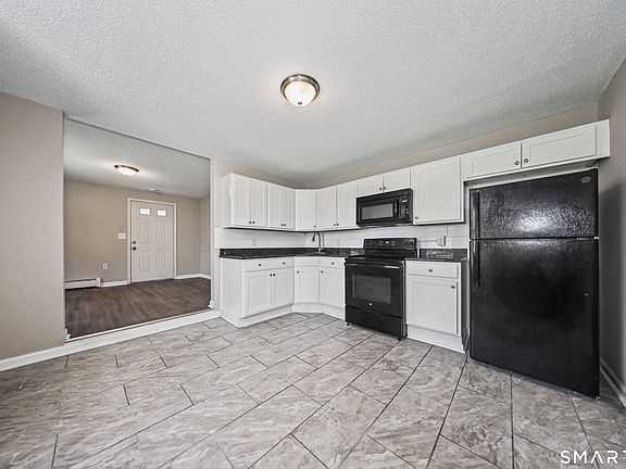 5th image of 19 Hawkins St #1