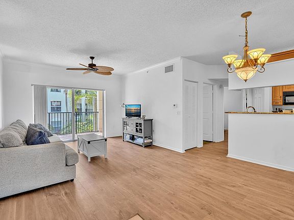 3rd image of 4216 Tuscany Way Building 4