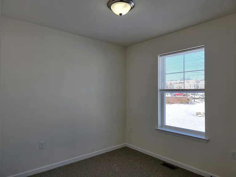 64 Rollins Ln — Photo 13