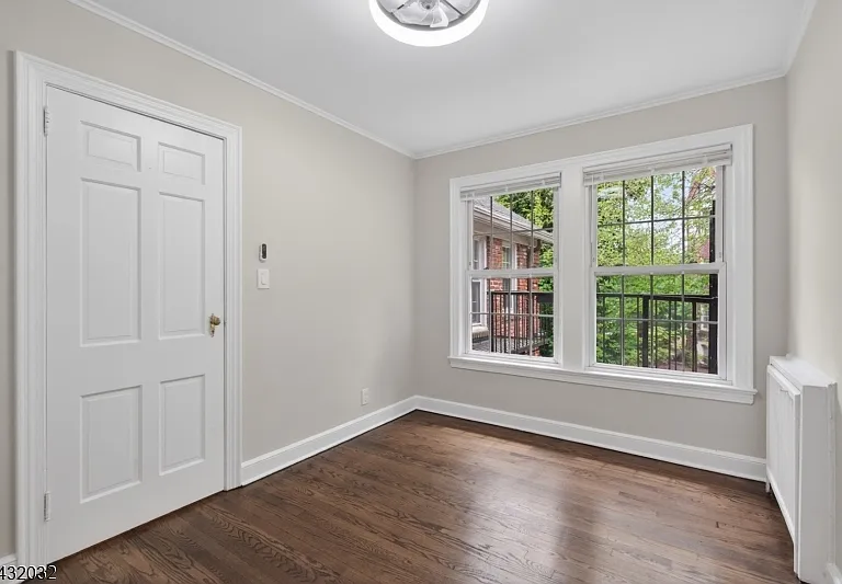 180 Summit Ave #B — Photo 10