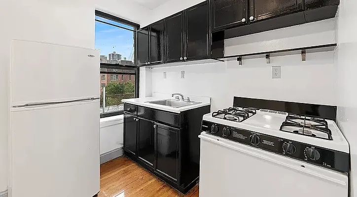 Rented by REAL New York | media 2