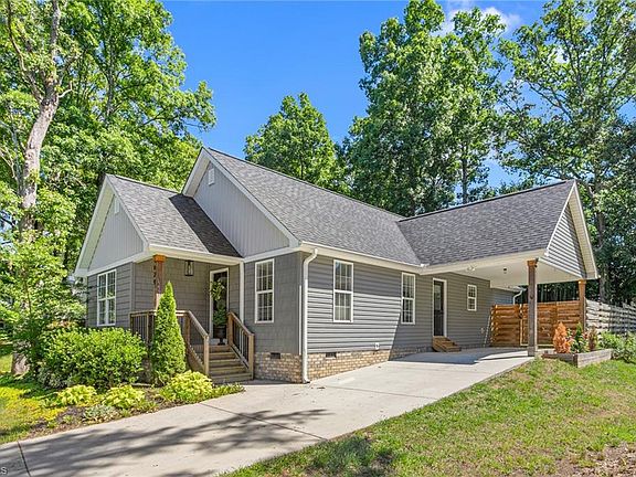 4th image of 629 Rockspring Rd