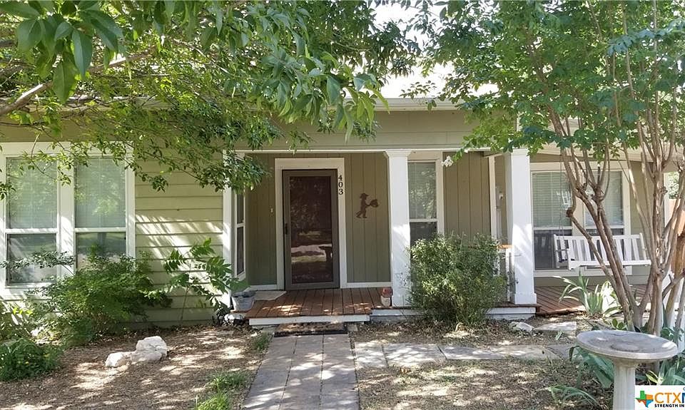 1st image of 403 S Avenue F