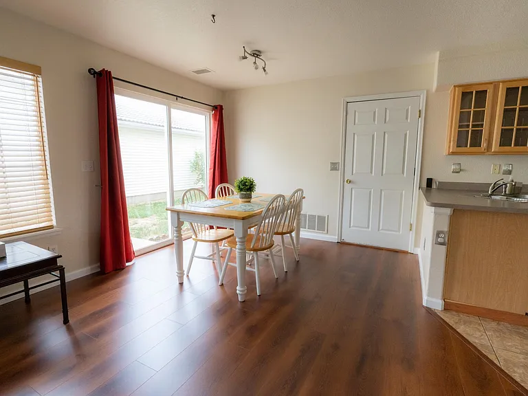 Dinning Room with sliding patio door.