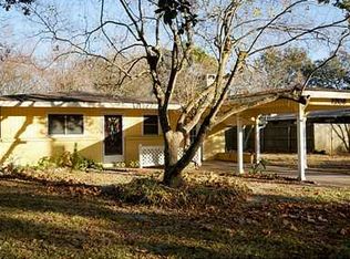 2206 Woodmont St, Pascagoula, MS 39567