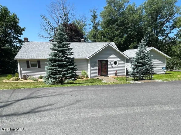 29 Grove Ave, Lanesboro, MA 01237