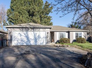 1563 S Oakdale Ave, Medford, OR 97501