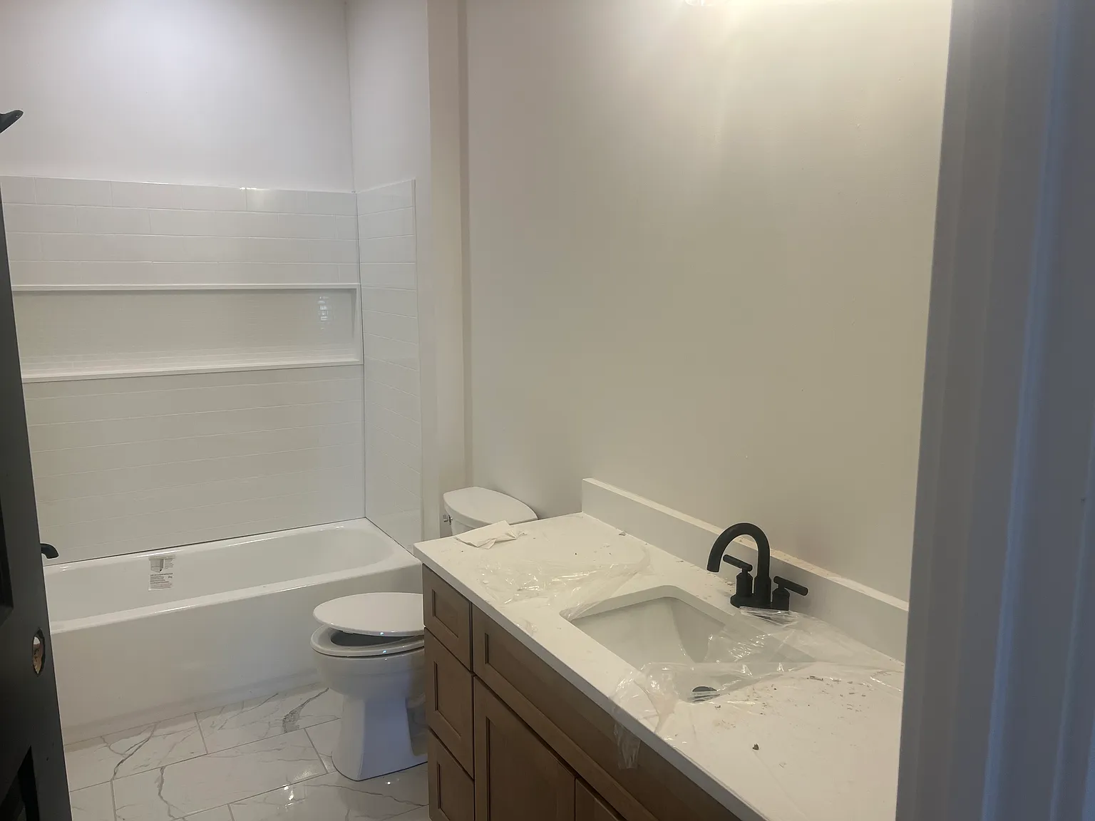 3 bed, 2.5 bath, 1250 sqft, $1,750 — Photo 3