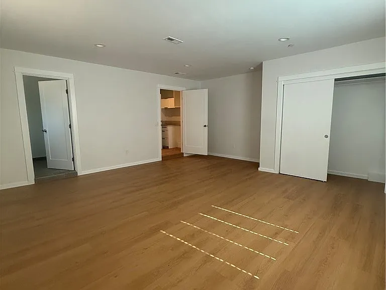 3533 Brandon St — Photo 14