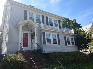 6 Edgebrook Rd, West Roxbury, MA 02132