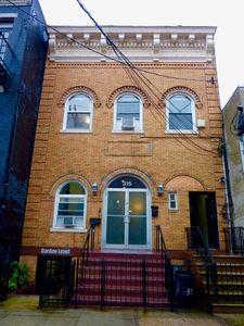 315 3rd St, Jersey City, NJ, 07302