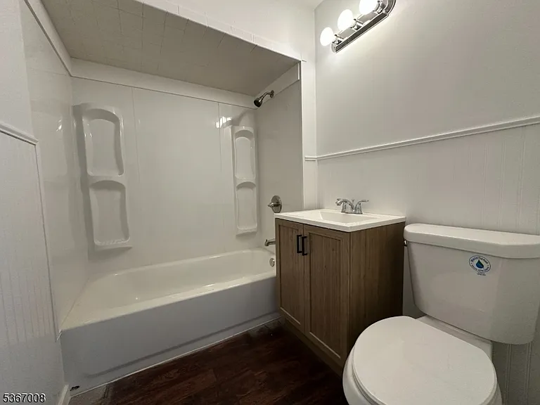 526 Valley Brook Ave — Photo 12