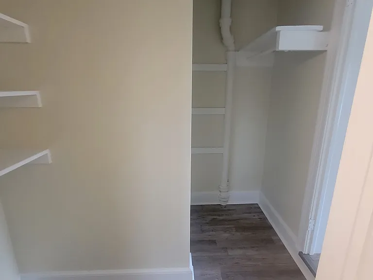 306 Franklin St #B — Photo 8