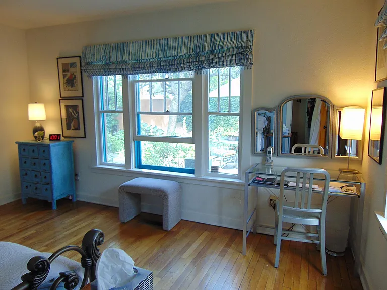 339 Delgado St — Photo 5