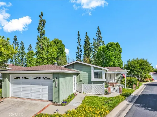 2605 View Lk, Santa Ana, CA 92705