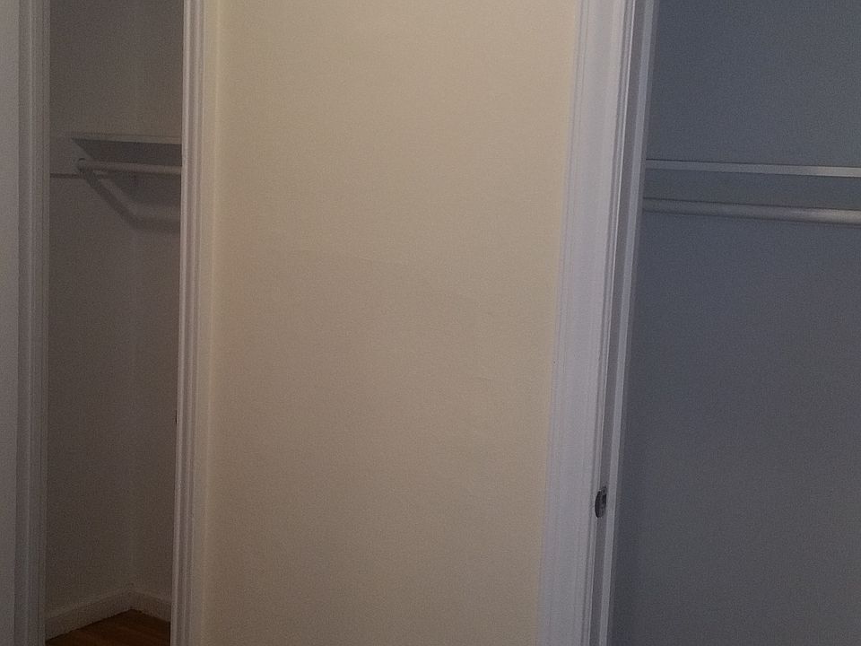 1st image of 4051 Carpenter Ave