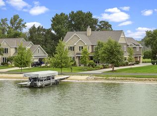 282 Lac La Belle Dr, Oconomowoc, WI 53066