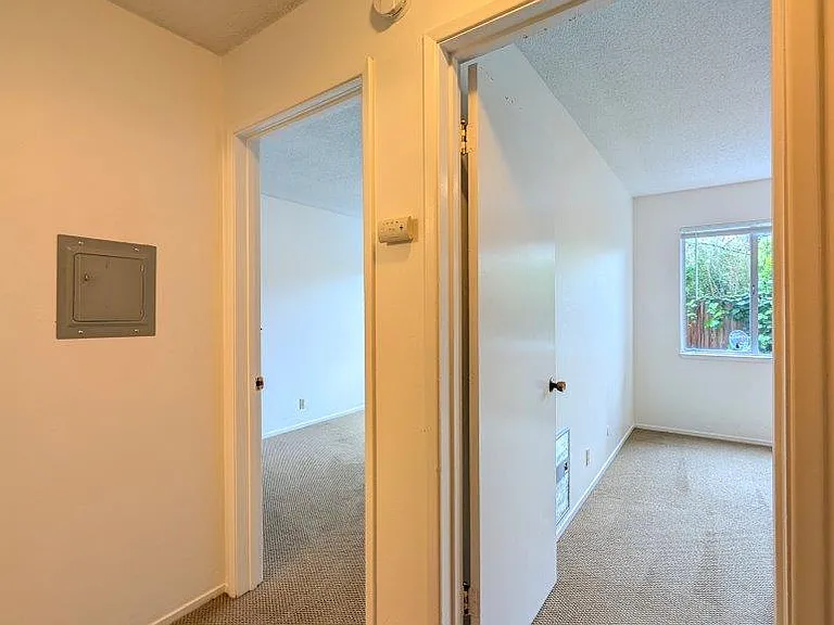 1925 Delaware St #1C — Photo 15