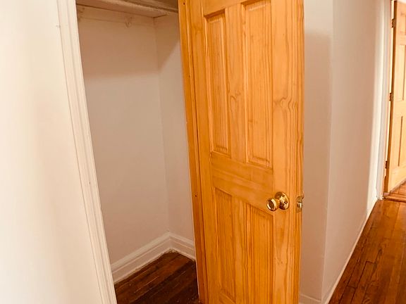 4th image of 30-52 34th St #3G