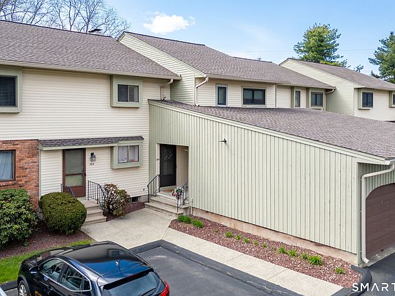3rd image of 204 Summer Hill Drive #204