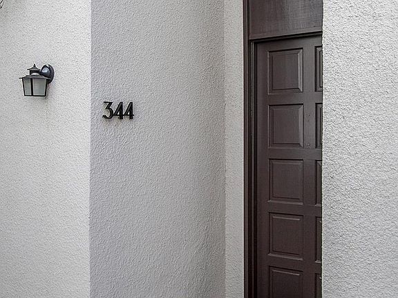 3rd image of 344 W Bellevue Dr #9