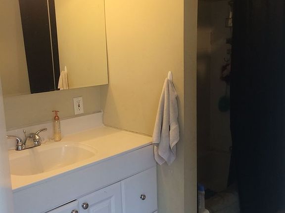 5th image of 2222 Glenwood Ave