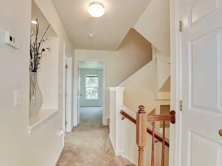 2987 Huntington Grove Sq — Photo 18