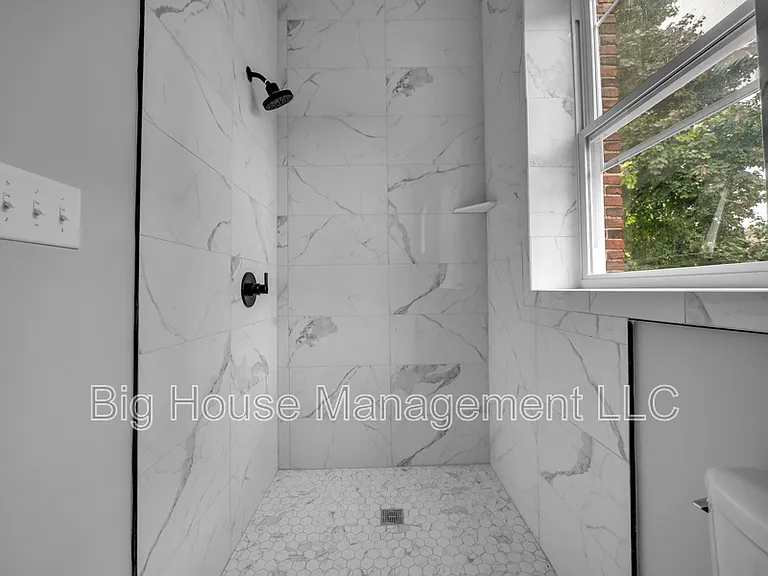 707 Druid Park Lake Dr — Photo 6