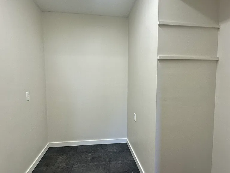 424-426 Broadway #D — Photo 14