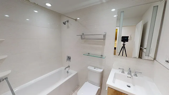 Rented by AZ REALTY NYC LLC | media 64