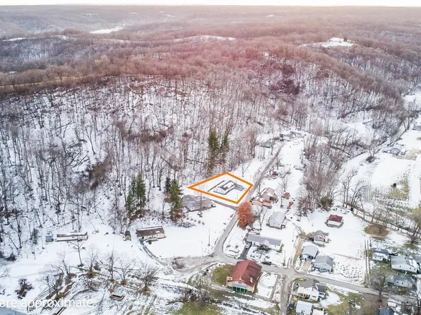 307 W Churchman St, Kampsville, IL 62053