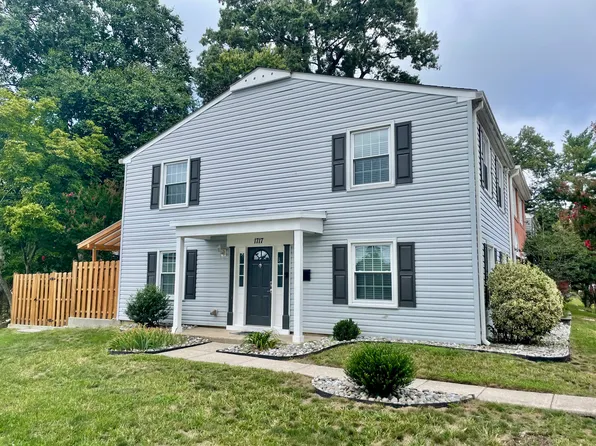 1717 Greentree Ct, Crofton, MD